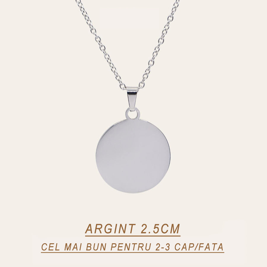 FAMILY NECKLACE EMBLEM