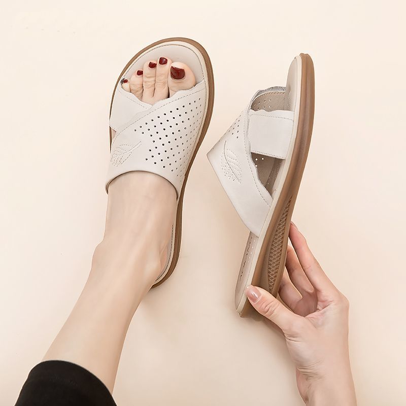 Floral Embellished Flat Non-Slip Slippers