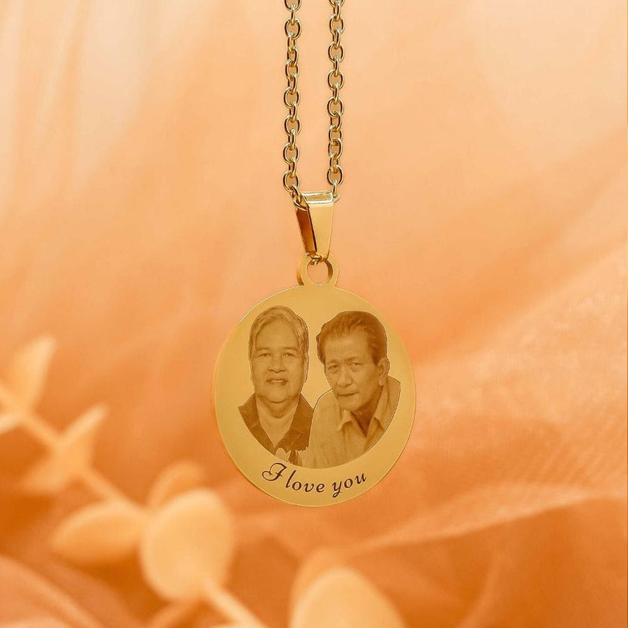 FAMILY NECKLACE EMBLEM